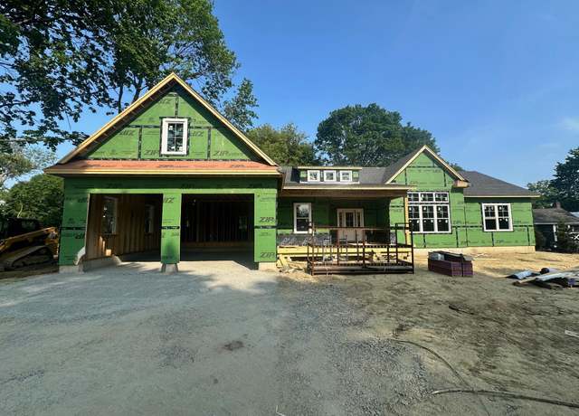Property at 4 McDermott Rd, Hampton, NH 03842, 3 beds, 2.5 baths