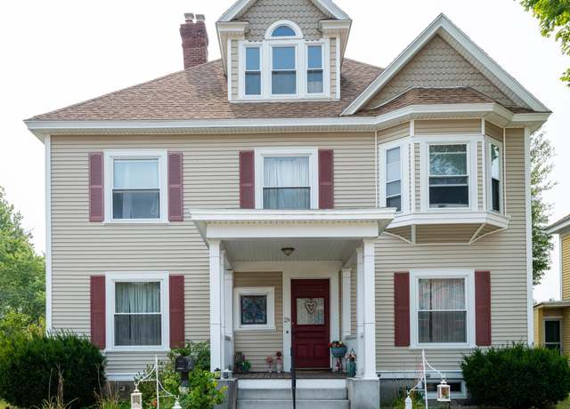 Property at 20 Abbott St, Nashua, NH 03064, 5 beds, 4.5 baths