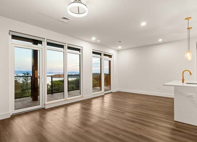 Property at 125 Cambrian Way #607, Burlington, VT 05401, 3 beds, 2 baths