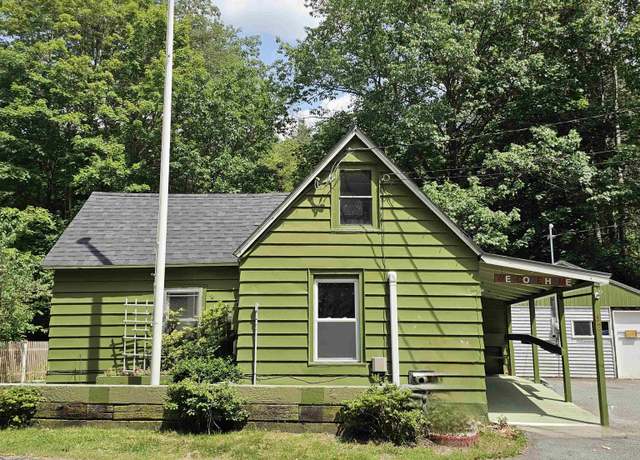 Property at 42 Upper Knight St, Keene, NH 03431, 2 beds, 1.5 baths