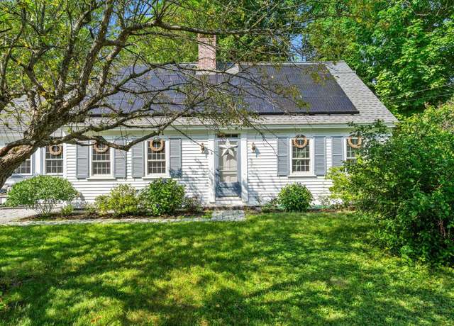 Property at 6 The Oaks, Henniker, NH 03242, 2 beds, 1 bath