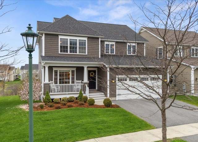 Property at 98 Sommerfield Ave, South Burlington, VT 05403, 4 beds, 3.5 baths