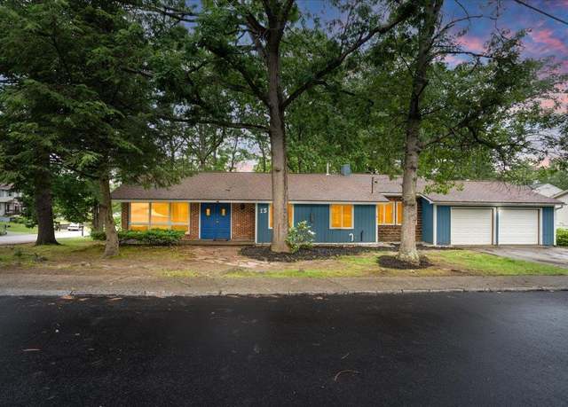 Property at 13 Fountain Ln, Nashua, NH 03062, 5 beds, 2.5 baths