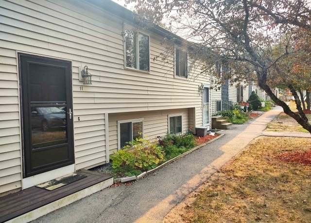Property at 901 Mammoth Rd #11, Manchester, NH 03104, 2 beds, 1 bath