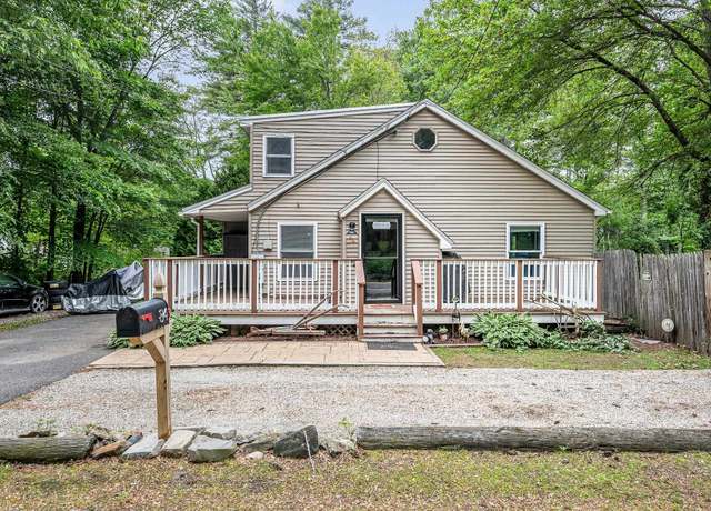 Property at 84 Chester Rd, Derry, NH 03038, 2 beds, 1.5 baths