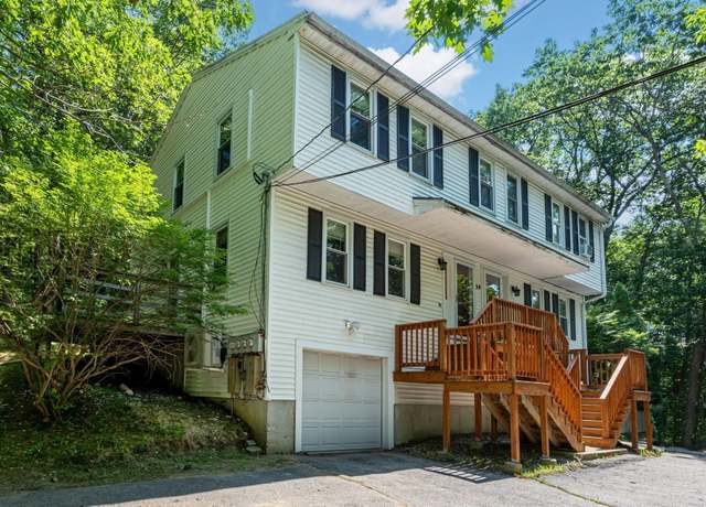 Property at 54 Noyes Rd Unit B, Londonderry, NH 03053, 3 beds, 2 baths