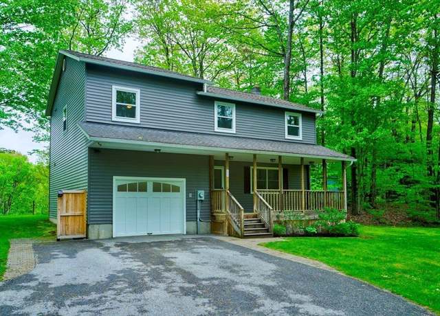 Property at 50 Quail Hollow Dr, Milton, VT 05468, 3 beds, 2.5 baths