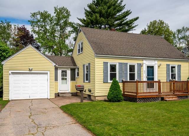 Property at 32 Park St, Rochester, NH 03867, 3 beds, 1 bath