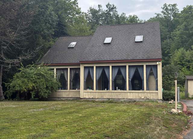 Property at 8 Grout Farm Rd, Raymond, NH 03077, 3 beds, 2 baths