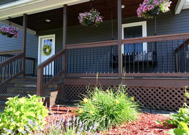 Property at 79 Meadow Rd, Milton, VT 05468, 3 beds, 2 baths