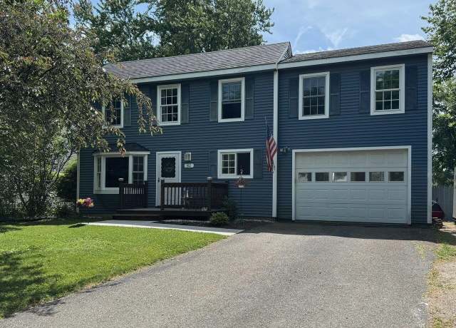 Property at 82 Oakwood Dr, South Burlington, VT 05403, 3 beds, 2 baths