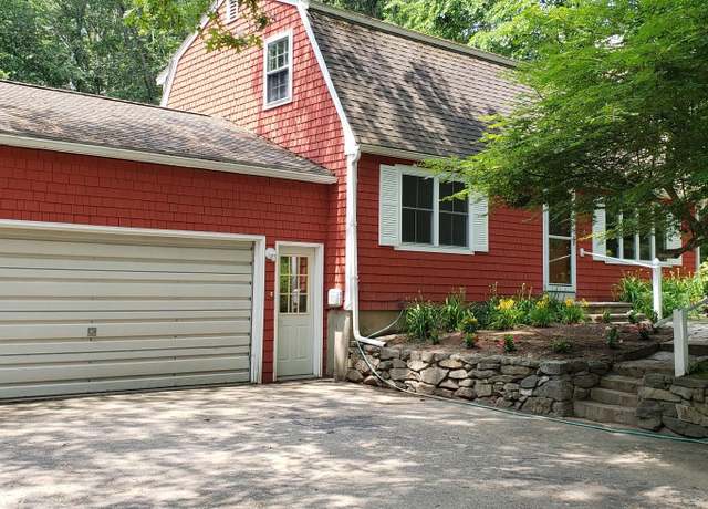 Property at 8 Woodridge Rd, Durham, NH 03824, 5 beds, 4 baths