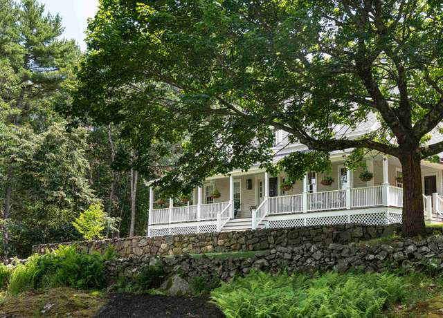 Property at 8 Old Seabury Rd, York, ME 03909, 3 beds, 3.5 baths
