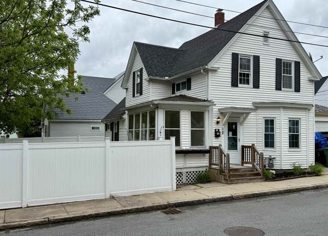 Property at 12 Badger St, Nashua, NH 03060, 3 beds, 1 bath