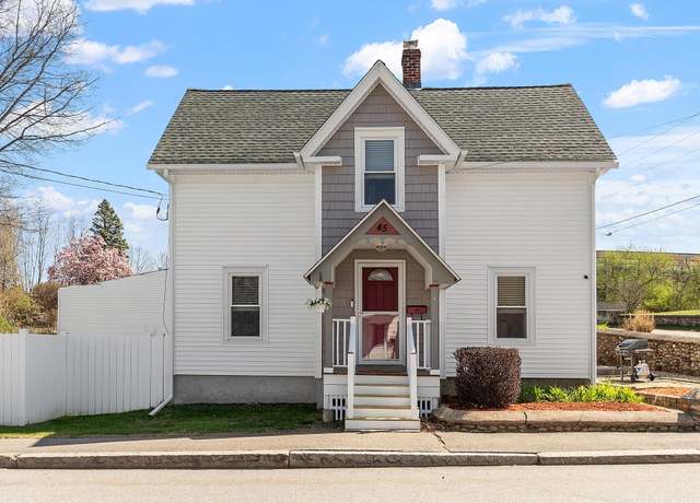 Property at 45 Franklin St, Derry, NH 03038, 3 beds, 1.5 baths
