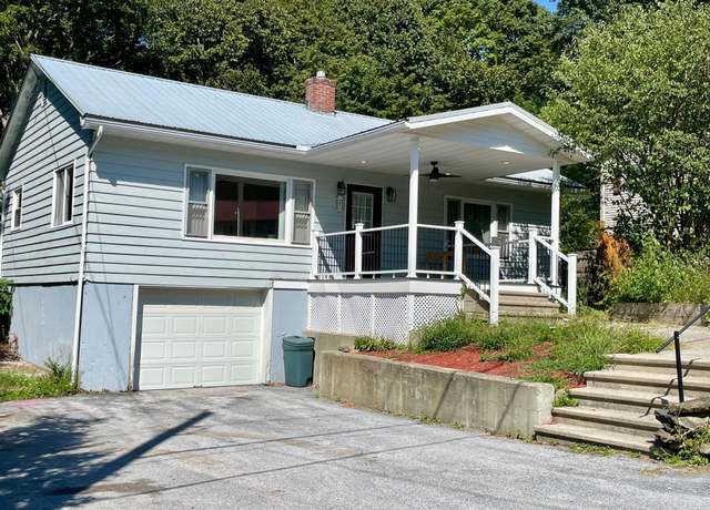 Property at 3 Quarry Ct, St. Albans City, VT 05478, 3 beds, 1.5 baths