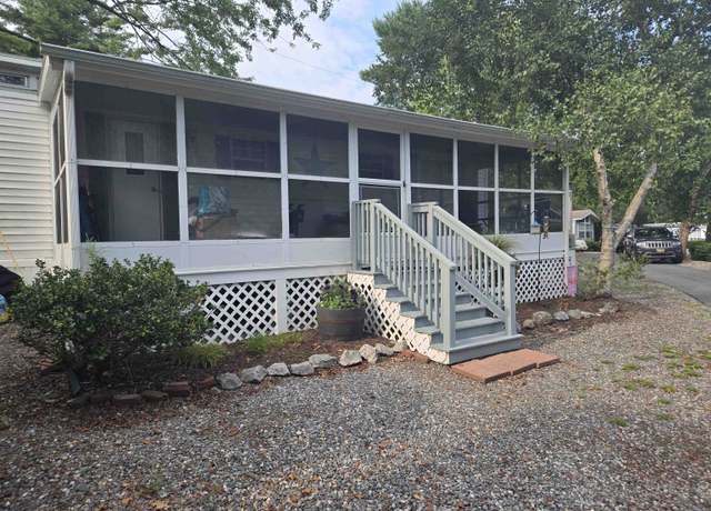 Property at 308 State Route 286 Lot 87, Seabrook, NH 03874, 1 bed, 1 bath
