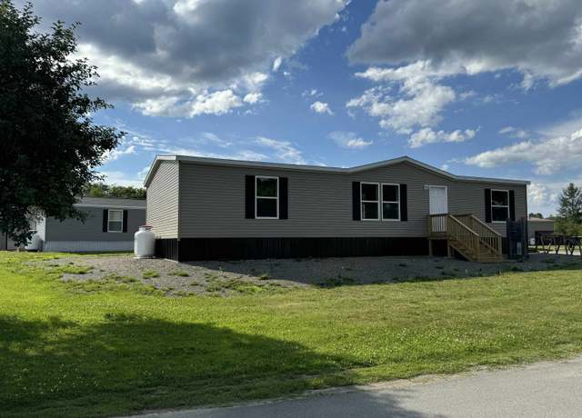 Property at 29 Pine St, Colebrook, NH 03576, 3 beds, 2 baths