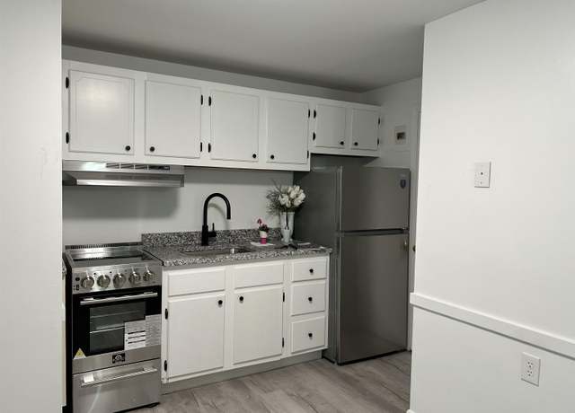 Property at 90 E Broadway St #23, Derry, NH 03038, 1 bed, 1 bath