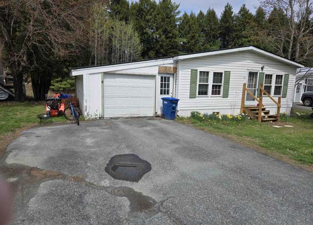 Property at 133 Willow Cir, Hartford, VT 05091, 3 beds, 2 baths