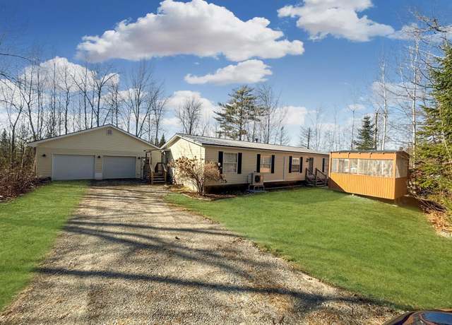 Property at 192 Lewis Hill Rd, Bethlehem, NH 03574, 3 beds, 2 baths