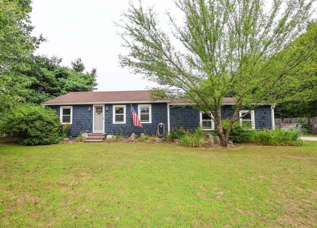 Property at 24 Stearns Rd, Amherst, NH 03031, 3 beds, 1 bath