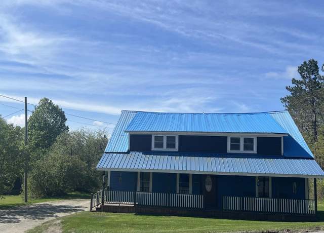 Property at 325 The Bend Rd, Greensboro, VT 05841, 3 beds, 2 baths
