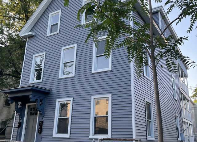 Property at 320 Cedar St #3, Manchester, NH 03103, 3 beds, 1 bath