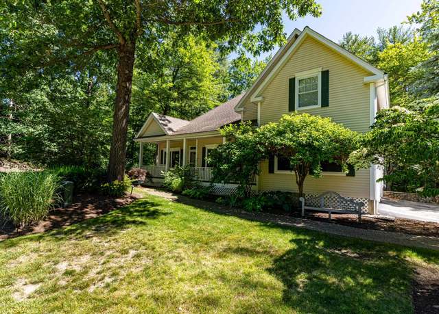 Property at 4 Moore Ln, Exeter, NH 03833, 4 beds, 3.5 baths