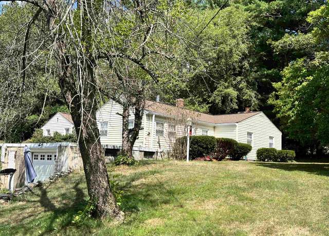 Property at 30 E Derry Rd, Derry, NH 03038, 4 beds, 1 bath