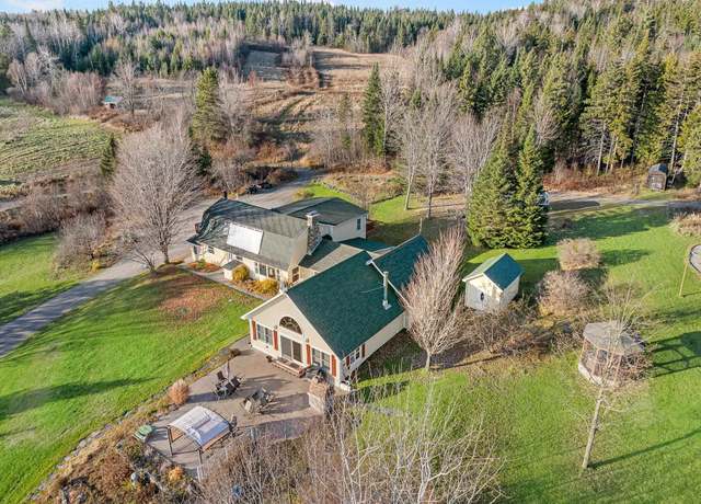Property at 85 Angels Rd, Colebrook, NH 03576, 4 beds, 4 baths