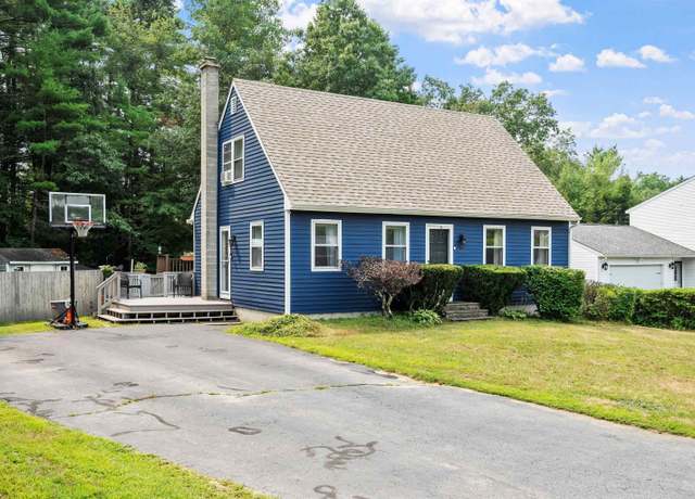 Property at 8 Hampshire Dr, Concord, NH 03301, 3 beds, 1.5 baths