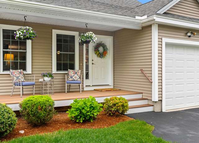 Property at 80 Trail Haven Dr, Londonderry, NH 03053, 2 beds, 2.5 baths