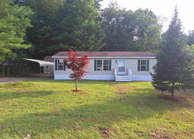 Property at 39 Parkwood Dr, Allenstown, NH 03275, 3 beds, 2 baths
