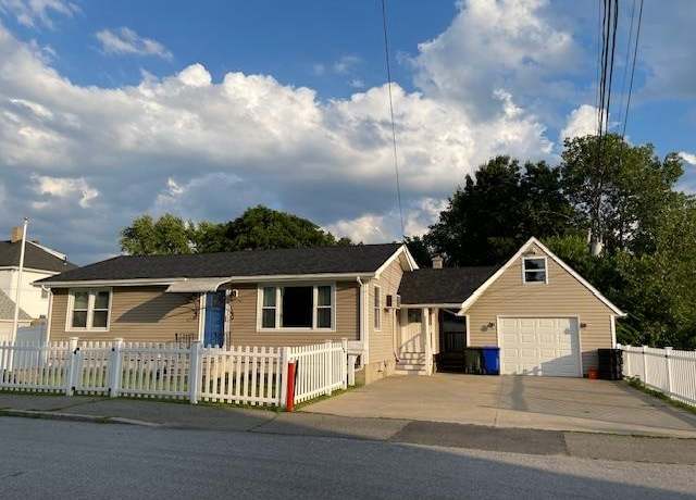 Property at 350 Putnam St, Manchester, NH 03102, 2 beds, 2 baths