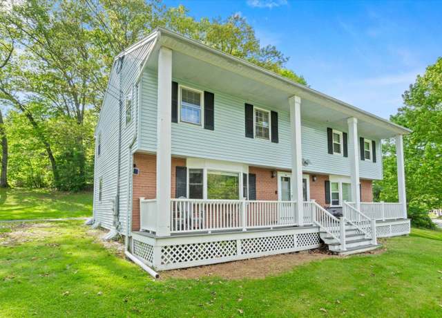 Property at 2 Middle Rd Unit A, Plaistow, NH 03865, 3 beds, 1.5 baths