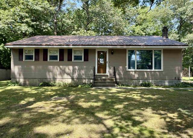 Property at 38 Colchester Point Rd, Colchester, VT 05446, 3 beds, 1 bath