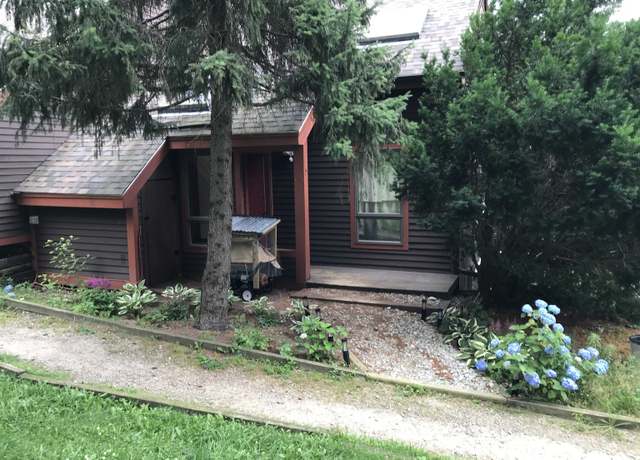 Property at 27 Mountainside Ln #5, Francestown, NH 03043, 2 beds, 1.5 baths
