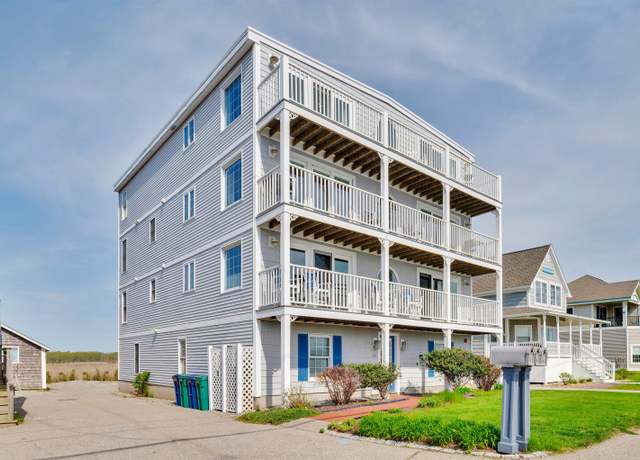 Property at 605 Ocean Blvd #1, Hampton, NH 03842, 3 beds, 2 baths