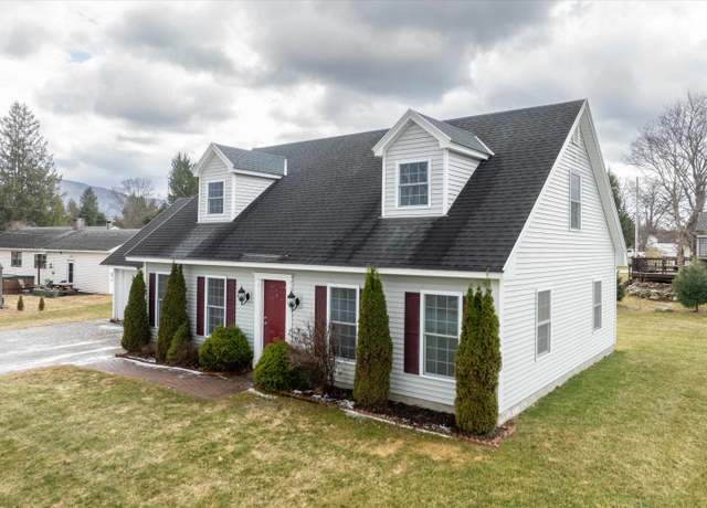 Property at 6 Emeritus St, Rutland City, VT 05701, 3 beds, 2 baths