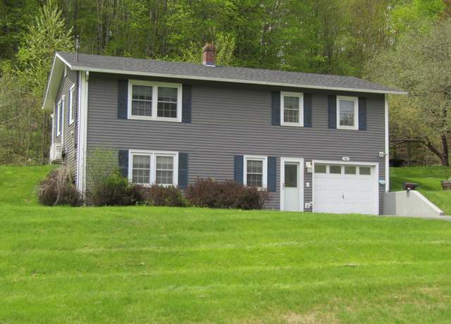 Property at 286 Farwell St, Barre Town, VT 05641, 3 beds, 1.5 baths