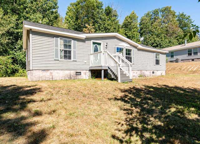Property at 4 Ivy Ln, Farmington, NH 03835, 3 beds, 2 baths