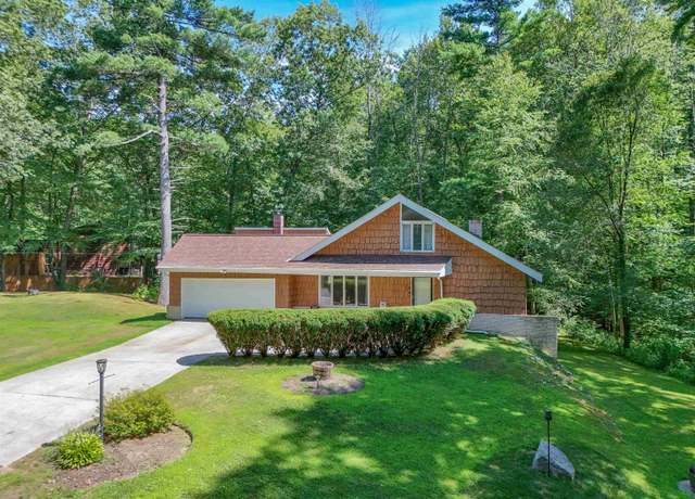 Property at 3 Haines Ter, Merrimack, NH 03054, 4 beds, 2.5 baths