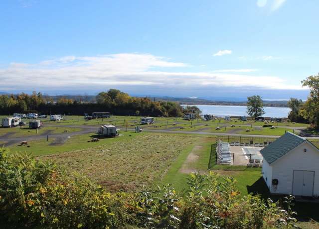 Property at 22 Empire Cir, South Hero, VT 05486, 1 bed, 1 bath
