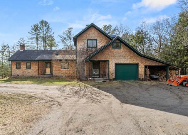 Property at 1503 North St, East Montpelier, VT 05602, 3 beds, 3.5 baths