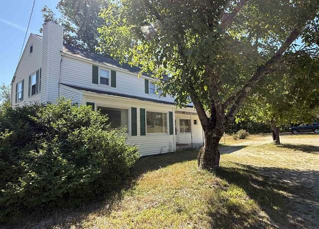 Property at 131 Stark Hwy N, Dunbarton, NH 03046, 4 beds, 2.5 baths
