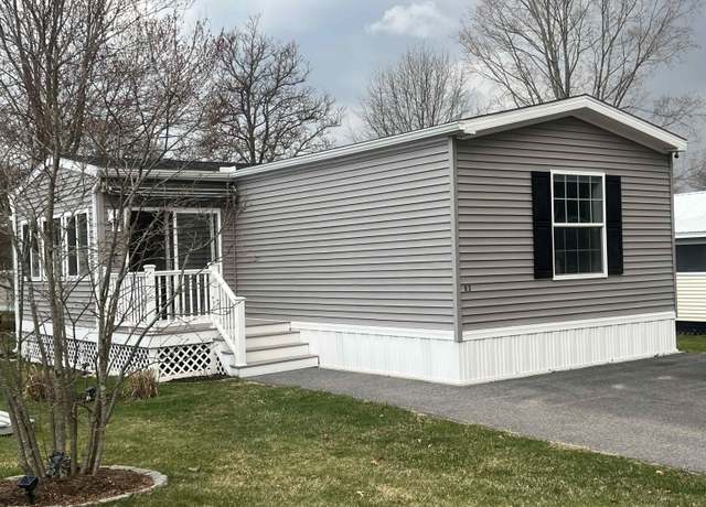 Property at 83 Hayes Park Rd, Exeter, NH 03833, 2 beds, 2 baths