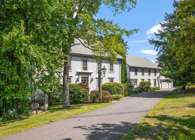 Property at 14 Curtis Rd, Gilford, NH 03249, 5 beds, 4.5 baths