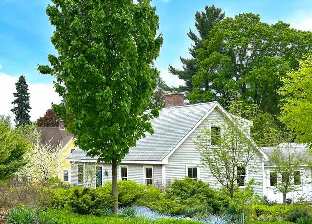 Property at 100 Congress St, St. Albans City, VT 05478, 4 beds, 2 baths