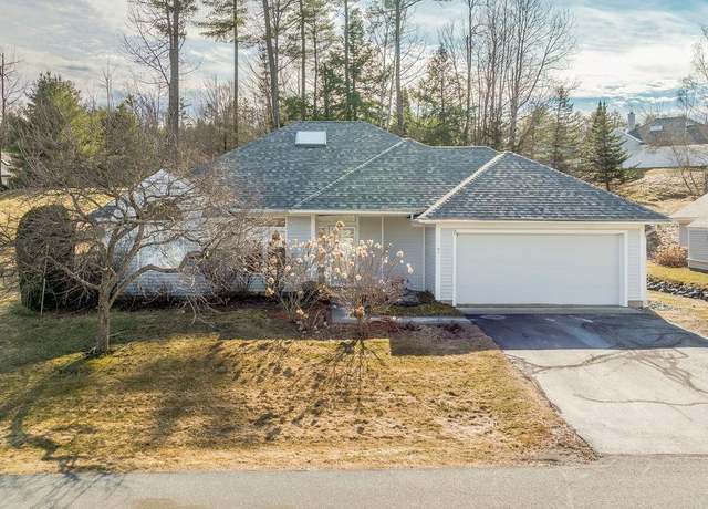 Property at 7 Skyline Way, Hartford, VT 05001, 3 beds, 3 baths